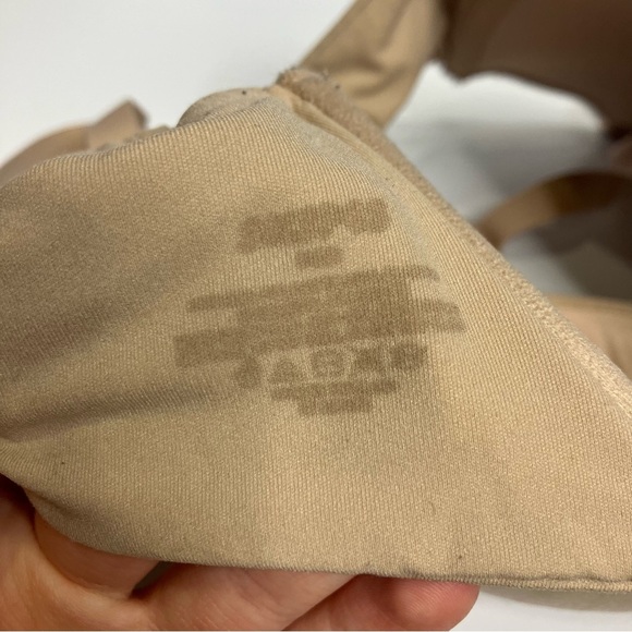 Skims underwire lightly lined bra women’s unknown size tan nude basics - Picture 3 of 3